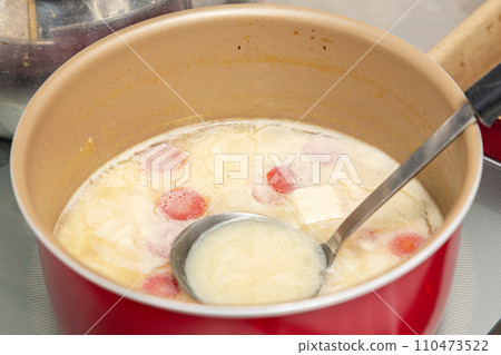 Zouni in a pot Zouni in a pot 110473522