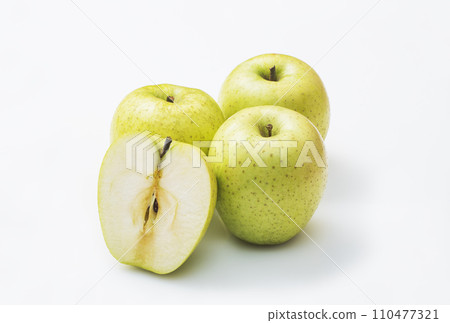 奧林蘋果,青蘋果的代表,新鮮採摘的蘋果,健康水果,大眾水果 奧林蘋果,青蘋果的代表,新鮮採摘的蘋果,健康水果,大眾水果 110477321