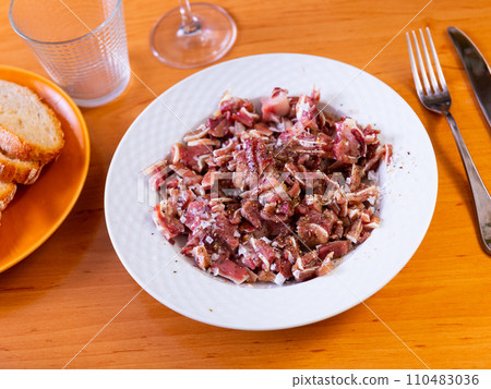 Image of Orejas 110483036