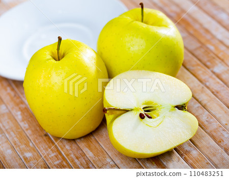 Image of apples Image of apples 110483251
