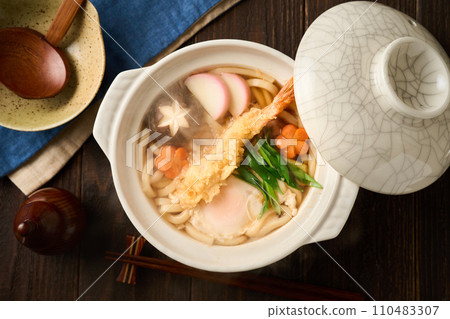 Nabeyaki Udon 110483307