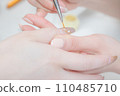Nail salon_Liner brush_Designing nails using icing gel 4 110485710