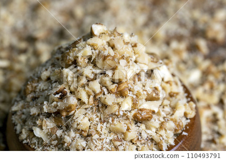 walnut, walnuts, table, cut, during, cooking, chopped, 110493791
