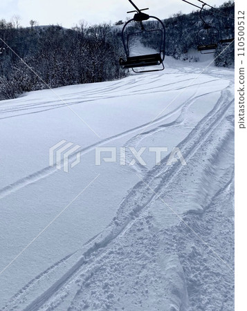 Snowy road 110500512