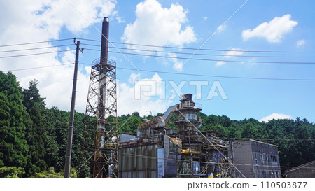 Scenery with a factory (Fuji City, Shizuoka Prefecture) 110503877