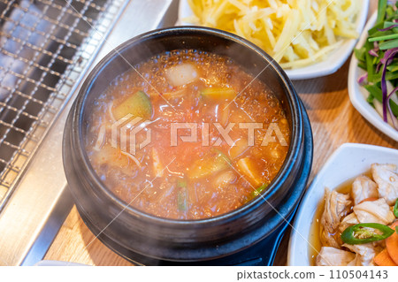 Korea soybean paste stew 110504143