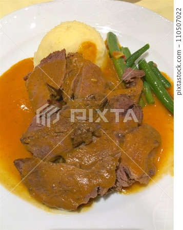 烤牛肉 烤牛肉 110507022