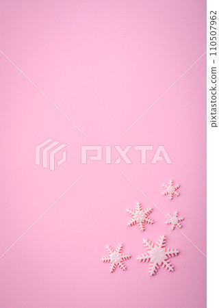 Beautiful winter snowflakes on a plain background with copy space Beautiful winter snowflakes on a plain background with copy space 110507962