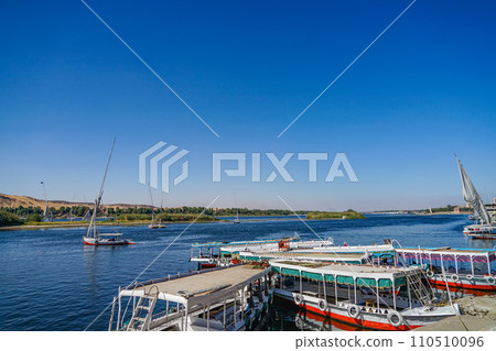 Nile River Nile River 110510096