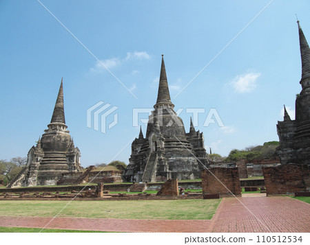 Taya Wat Phra Si Sanphet 五月陽光明媚的一天 110512534