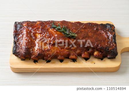 grilled and barbecue ribs pork grilled and barbecue ribs pork 110514894