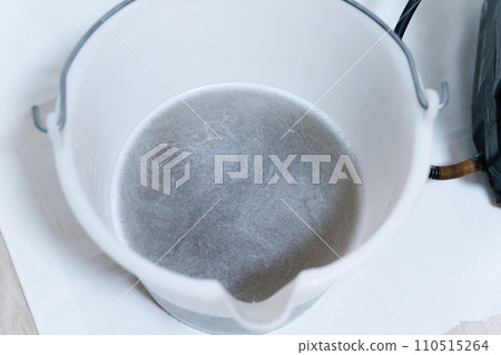 Air conditioner cleaning lifestyle image Air conditioner cleaning lifestyle image 110515264
