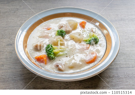 cream stew simmering 110515314