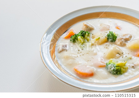 cream stew simmering cream stew simmering 110515315