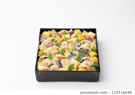 chirashi sushi  110516646