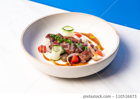 wagyu beef tartare salad with sauce 110516873