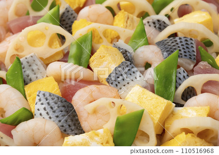 chirashi sushi chirashi sushi 110516968
