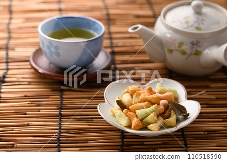 Hare and tea 110518590