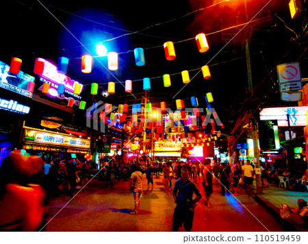 泰國，普吉島，芭東海灘夜景，孟加拉路 110519459