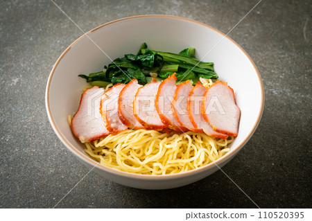 Barbecue Red Pork Noodles with Soup 110520395