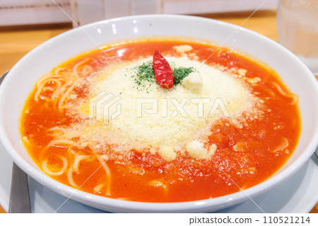 Gunma Takasaki Pasta Harappa Red Chili Pepper and Garlic Tomato Sauce 110521214