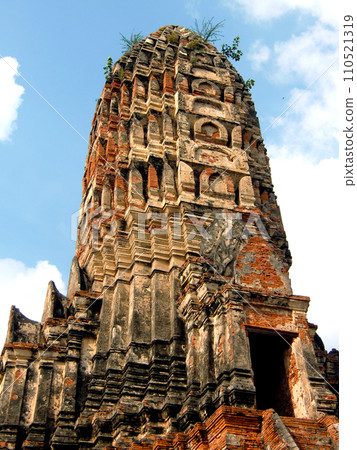Thailand, Ayutthaya ruins, Wat Chai Wattanaram 110521319