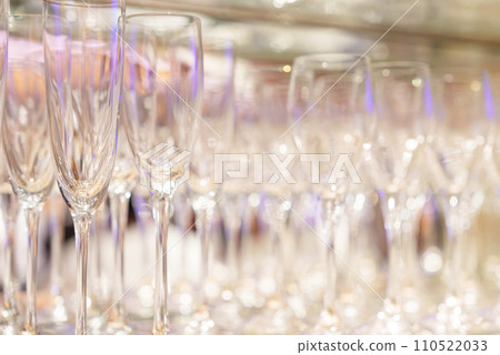 Glass on the table 110522033