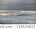 洶湧的大海 110523637