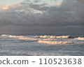 洶湧的大海 110523638