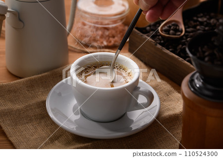 Hot coffee 110524300