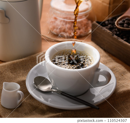 Hot coffee 110524307