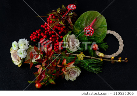 美麗的新年花裝飾 - 新年形象 110525306