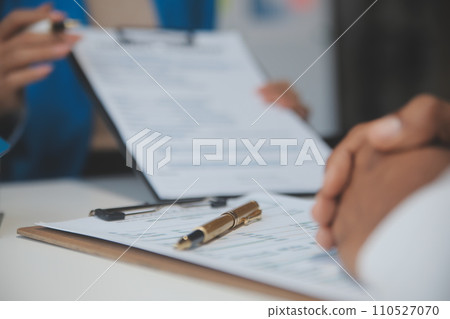 Real estate agent and customer signing contract to buy house, insurance or loan real estate.rent a house,get insurance or loan real estate or property. Real estate agent and customer signing contract to buy house, insurance or loan real estate.rent a house,get insurance or loan real estate or property. 110527070