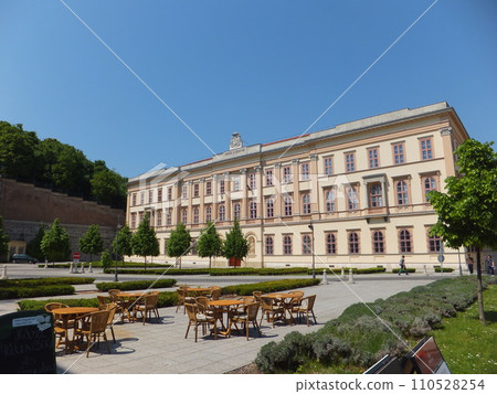 beautiful buildings and courtyards beautiful buildings and courtyards 110528254