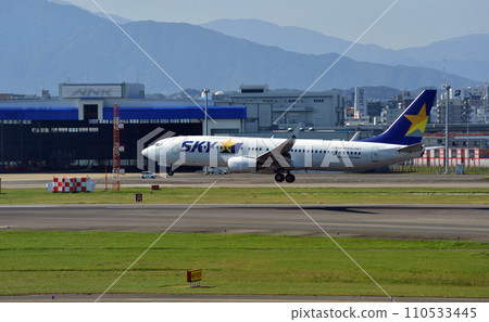 Skymark Airlines B737-800 Fukuoka Airport Abrooch Skymark Airlines B737-800 Fukuoka Airport Abrooch 110533445
