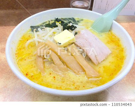 味噌咖哩牛奶拉麵 110534043