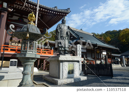 Honkokuji Temple, Main Hall and Shakado Hall, Yamashina Ward, Kyoto City Honkokuji Temple, Main Hall and Shakado Hall, Yamashina Ward, Kyoto City 110537518