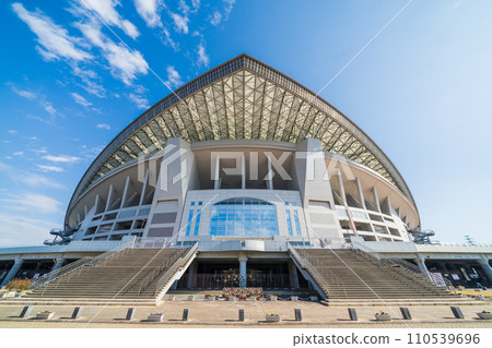 "Saitama Prefecture" Clear blue sky and scenery of Saitama Stadium 2002 "Saitama Prefecture" Clear blue sky and scenery of Saitama Stadium 2002 110539696