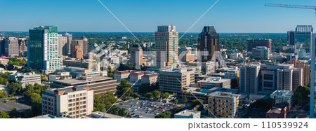 The Tower Bridge in Sacramento, California with the city of of Sacramento in the background and blue sky 110539924