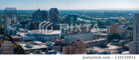 The Tower Bridge in Sacramento, California with the city of of Sacramento in the background and blue sky 110539931