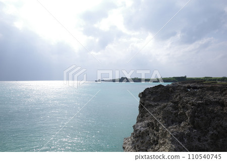 從外口海灘看到的風景（沖繩縣宮古島市伊良部）4 110540745