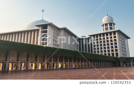 雅加達大型伊斯蘭伊斯蒂赫拉爾清真寺 110542353