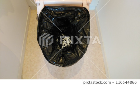 防災用品、地震災害時有用的簡易廁所 防災用品、地震災害時有用的簡易廁所 110544866