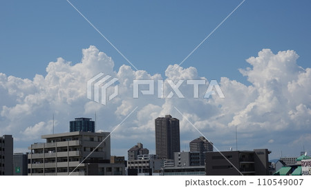 大阪夏日的天空 110549007