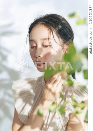 Beauty image of a woman with natural makeup Beauty image of a woman with natural makeup 110551574