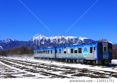 穿越八嶽山和雪域野部高原的HighRail1375 110551751