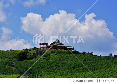 Shrine at the summit of Hakone Komagatake 110552077