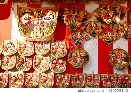 Toka Ebisu lucky charm Ebessan Osaka Imamiya Ebisu Shrine God of business prosperity Ebisu Divine virtue decoration Image material 110554140