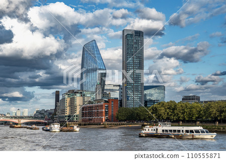 Modern Office Buildings, Skyscrapers (One Blackfriars, Southbank Tower) And Luxury Apartment Buildings Beneath The River Thames In London, United Kingdom 110555871