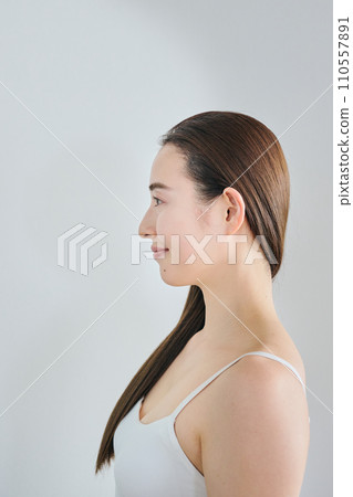 30多歲女人的美麗形象 110557891